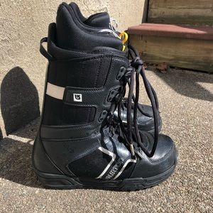 Burton Invader Boots